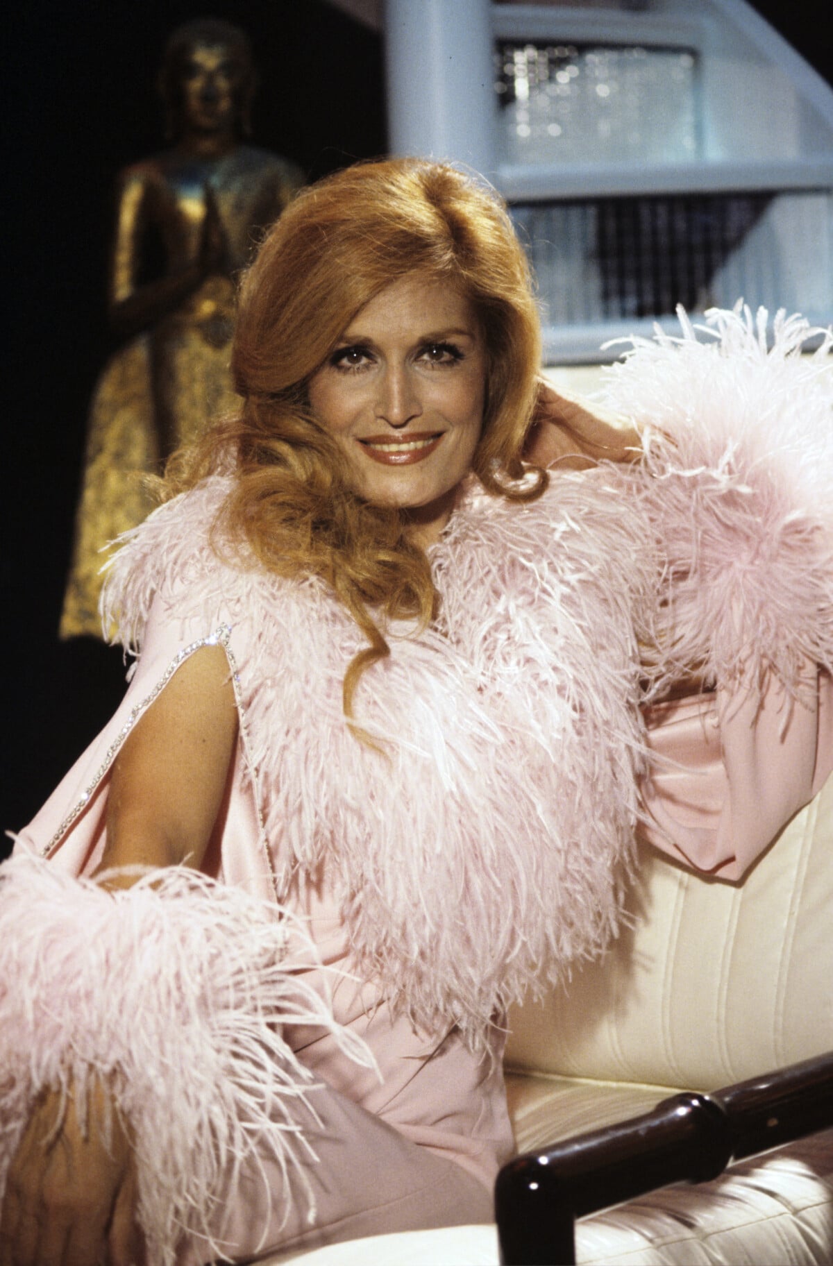 Photo En France Paris Dalida Sur Le Plateau D une mission Le 9 photo-en-france-paris-dalida-sur-le-plateau-d-une-mission-le-9