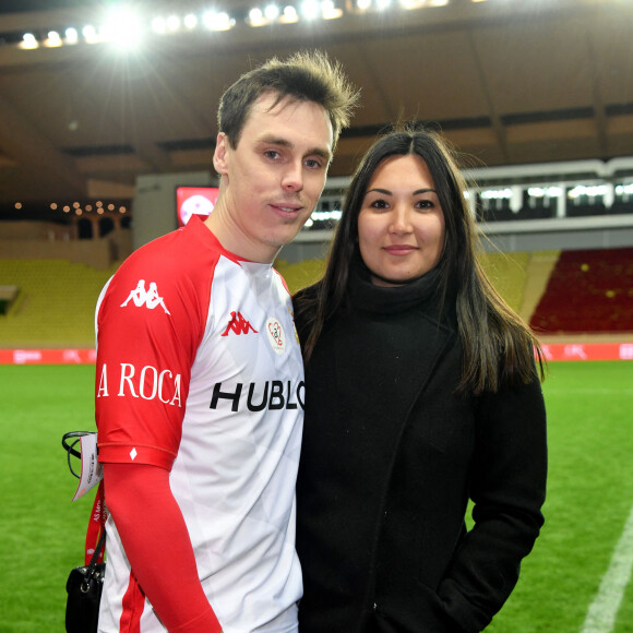 Louis Ducruet et sa femme Marie durant la première édition de la Fight Aids Cup, un match de football caritatif au stade Louis II le 20 janvier 2020, dans le cadre du Festival International du Cirque de Monte Carlo opposant l'équipe du prince Albert II de Monaco, les Barbagiuans, contre l'équipe de la princesse Stéphanie, l'équipe du Cirque. Ce match de charité a pour but de soutenir Fight Aids Monaco, association qui lutte contre le virus du VIH, soutenue par AS Monaco, et dont la princesse Stéphanie est la présidente. Dans l'équipe du prince, il y a notamment Didier Deschamps, Flavio Roma, Ludovic Giuly, Andrea Raggi, Marco Simone, Gael Givet, Sebastien Squilacci et en capitaine Louis Ducruet, ce qui n'a pas empeché la victoire après les penaltys, de l'équipe du cirque, renforcée par la présence de Patrick Viera, William Gallas, Olivier Dacourt ou Laure Boulleau, la seule fille sur le terrain. © Bruno Bebert/Bestimage  First edition of the Fight Aids Cup, a charity football match at the Louis II stadium on January 20, 2020, as part of the Monte Carlo International Circus Festival pitting Prince Albert II of Monaco's team, the Barbagiuans, against the team of Princess Stéphanie, the Cirque team. The purpose of this charity match is to support Fight Aids Monaco, an association which fights against the HIV virus, supported by AS Monaco, and of which Princess Stéphanie is the president. 