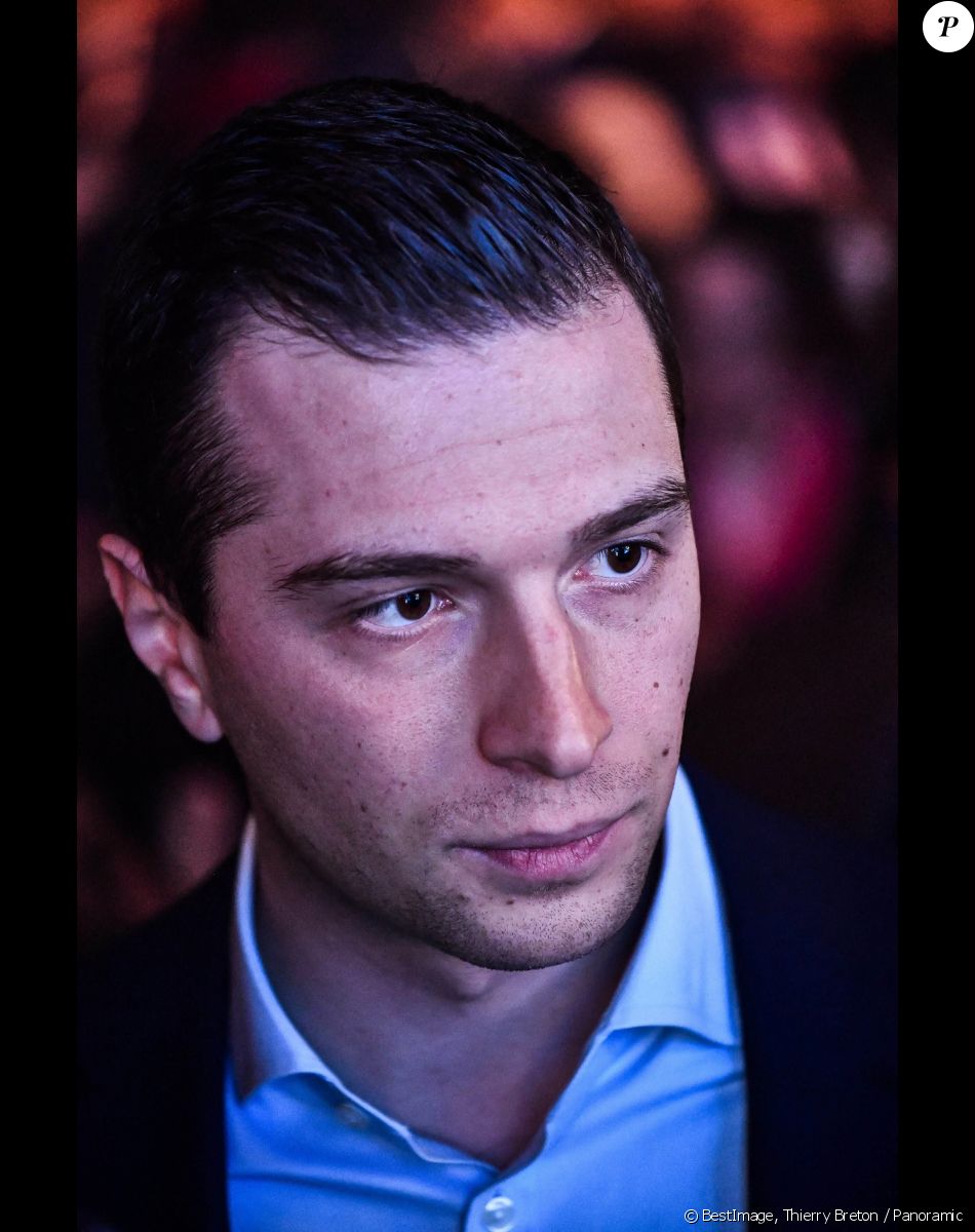 Jordan Bardella - Meeting de Marine Le Pen, candidate RN à l'élection présidentielle, avant le premier tour à Perpignan le 7 avril 2022