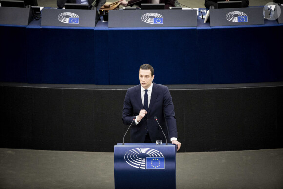 Jordan Bardella à la tribune du Parlement Européen à Strasbourg, le 19 janvier 2022.