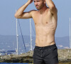 Exclusif - Luca Zidane a été aperçu avec des amis en train de jouer au football sur une plage à Ibiza en Espagne, le 14 juin 2019.
