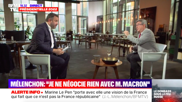 "On ne joue pas !" : Jean-Luc Mélenchon agacé tacle fortement un journaliste