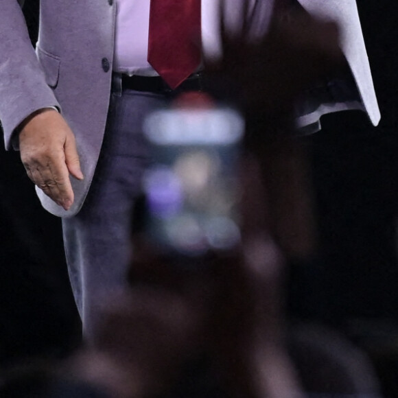 Jean-Luc Mélenchon, candidat du parti La France Insoumise (LFI) à l'élection présidentielle 2022, lors d'un meeting à Lille, France, le 5 avril 2022.