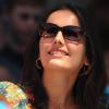La ravissante Camilla Belle encourage son chéri Fernando Verdasco lors de son huitième de finale à l'Open d'Australie, à Melbourne, le 25 janvier 2010.