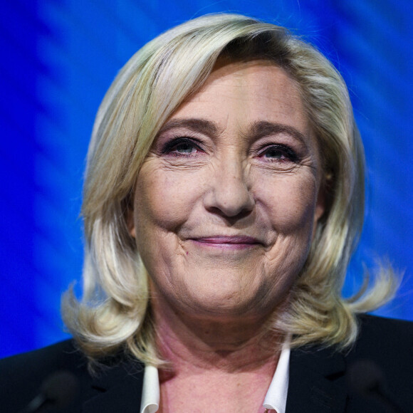 Marine Le Pen, Rassemblement National (RN) (23,6% et qualifiée pour le second tour) à son QG lors du premier tour des élections présidentielles, à Paris le 10 avril 2022. ©