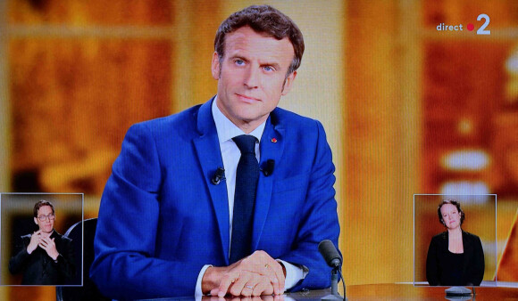Illustration du débat télévisé entre les deux candidats en finale de l'élection présidentielle 2022 Emmanuel Macron pour LREM et Marine Le Pen pour le RN le 20 avril 2022. © Frédéric Chambert / Panoramic / Bestimage 