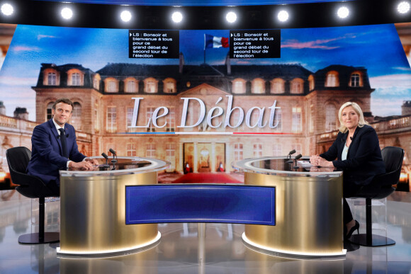 Débat télévisé entre les deux candidats en finale de l'élection présidentielle 2022 Emmanuel Macron pour LREM et Marine Le Pen pour le RN le 20 avril 2022. © Ludovic Marin / Pool / Bestimage 