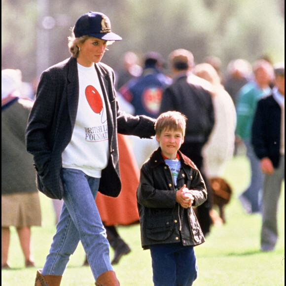 Diana et son fils William lors d'un match de polo en 1988.