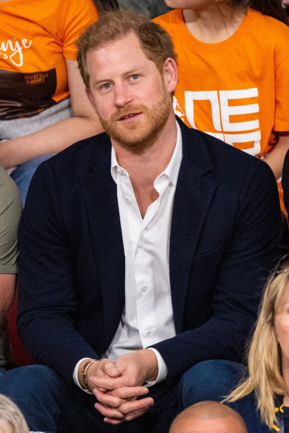 Le prince Harry, duc de Sussex, assiste à la dynamophilie lors de la 5ème édition des Jeux Invictus 2020 au Zuiderpark à La Haye, Pays-Bas, le 21 avril 2022.