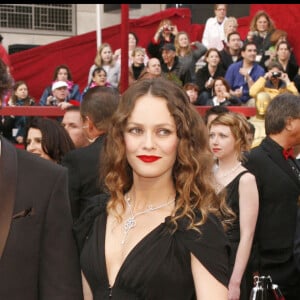 Johnny Depp et Vanessa Paradis sur le tapis rouge des Oscars en 2008.