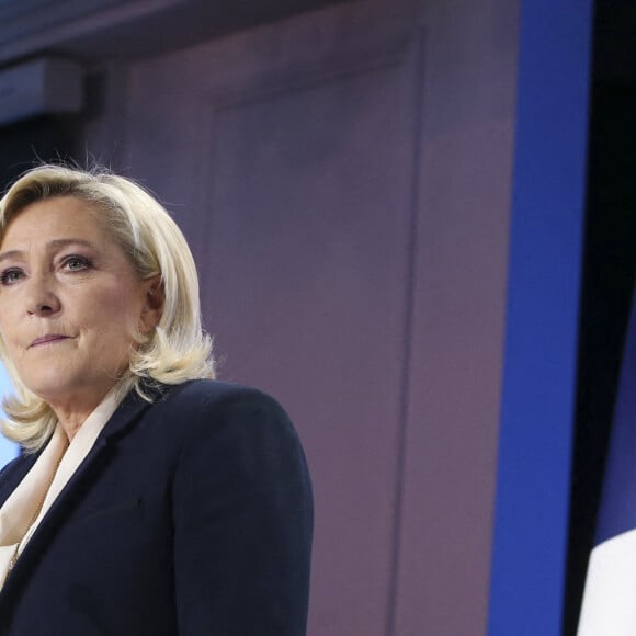 Marine Le Pen, candidate à la présidence du parti d'extrême droite Rassemblement national (RN), prononce un discours au Pavillon d'Armenonville à Paris, France, le 24 avril 2022 après sa défaite au second tour de l'élection présidentielle française