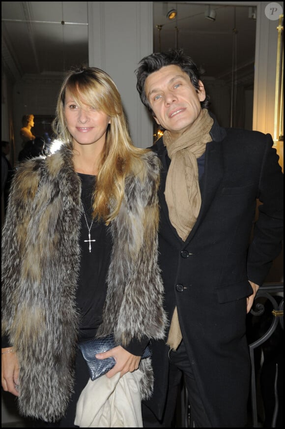 Sarah et Marc Lavoine lors de l'inauguration de la nouvelle boutique Balmain, rue François 1er à Paris, le 25 janvier 2010