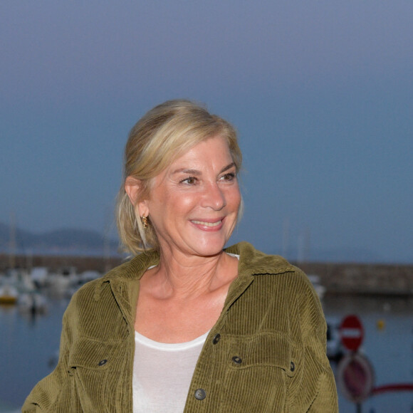 Michèle Laroque présente son film "Chacun chez soi" au Mourillon à Toulon le 11 mars 2020. Une comédie réalisé par M. Laroque et avec comme acteurs et actrices, M. Laroque, S. De Groodt, A. de Lencquesaing . © Patrick Carpentier/Bestimage