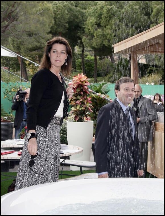 La princesse Caroline de Monaco visitant le 20e salon Déc'Oh consacré au mobilier d'extérieur et à la décoration intérieure à Monte-Carlo le 26 mars 2009