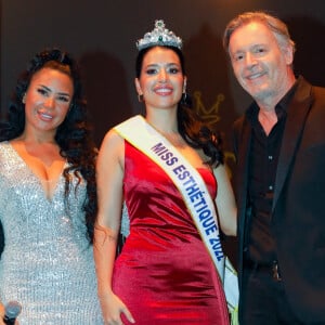 Milla Jasmine, Anaïs Bressy (Miss Esthétique 2022), Jean-Michel Maire - Première édition du concours "Miss Esthétique" consacré à la diversité de la beauté féminine à la Cigale, à Paris, France © Christophe Clovis / Bestimage