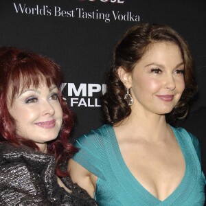 Naomi Judd et Ashley Judd - Première du film "Olympus Has Fallen" à Hollywood, le 18 mars 2013.