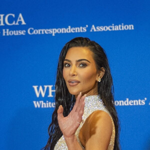 Kim Kardashian au photocall du dîner annuel des "Associations de Correspondants de la Maison Blanche" à l'hôtel Hilton à Washington DC, le 30 avril 2022. 