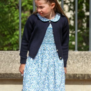 La princesse Charlotte de Cambridge - La famille royale britannique quitte la chapelle Saint-Georges de Windsor après la messe de Pâques, le 17 avril 2022.