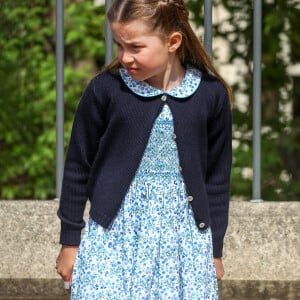 La princesse Charlotte de Cambridge - La famille royale britannique quitte la chapelle Saint-Georges de Windsor après la messe de Pâques, le 17 avril 2022.