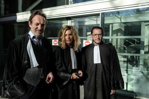 Alexandre Martin, Jean-Baptiste Alary et Emmanuelle Franck, les avocats de Cédric Jubillar arrivant au tribunal de Toulouse le 11 janvier 2022