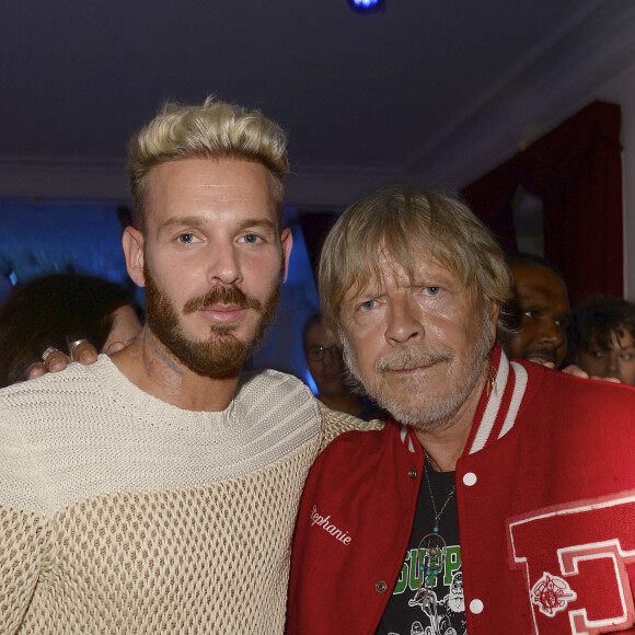 M. Pokora et le chanteur Renaud - Concert de Patrick Bruel qui chante Barbara au Théâtre du Châtelet à Paris le 6 juin 2016. © Coadic Guirec / Bestimage