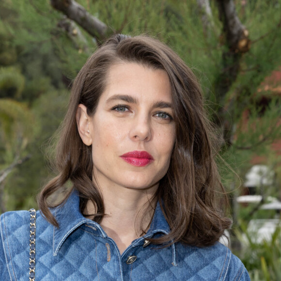 Charlotte Casiraghi - Les célébrités assistent au défilé croisière Chanel au Monte Carlo Beach à Monaco, le 5 mai 2022. © Olivier Borde / Bestimage 