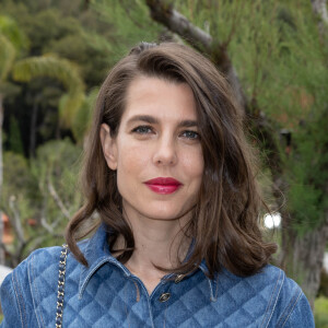 Charlotte Casiraghi - Les célébrités assistent au défilé croisière Chanel au Monte Carlo Beach à Monaco, le 5 mai 2022. © Olivier Borde / Bestimage 