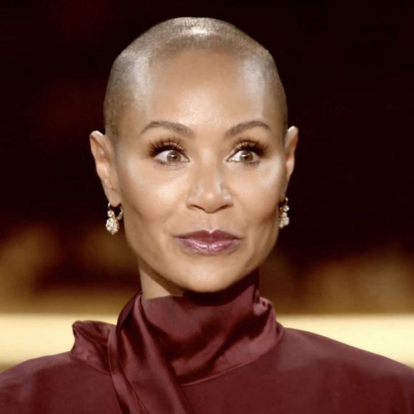 Janelle Monáe fait son coming out en tant que non-binaire, lors de son passage à l'émission Red Table Talk with Jada Pinkett Smith. 