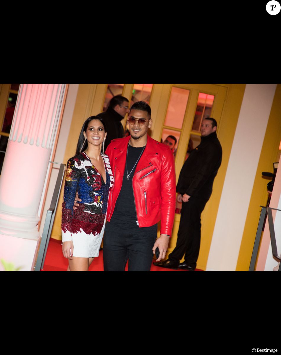 Alphonse Areola (blouson en cuir rouge Anthony Delon réalisé spécialement pour l'évènement) et sa femme Marion à la soirée d'anniversaire "Neymar JR'S: Nuit Rouge" des 27 ans de Neymar Jr. au Pavillon Gabriel à Paris, France, le 4 février 2019.