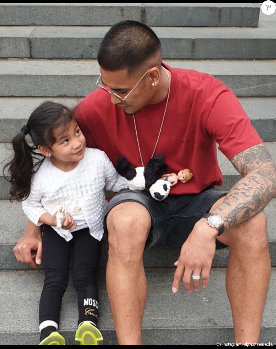 Alphonse Areola célèbre les 7 ans de la fille Ayleen-Grace.