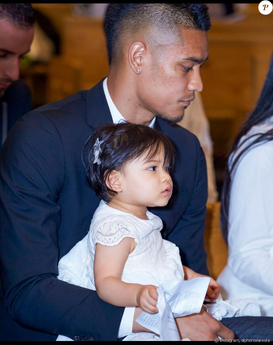 Alphonse Areola célèbre les 7 ans de la fille Ayleen-Grace.