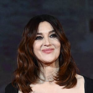 Monica Bellucci reçoit le prix "Stella Della Mole Award" lors du 39ème festival du film de Turin, le 30 novembre 2021. 