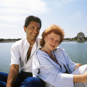 Archives - En France, à Marrakech au Maroc, rendez-vous avec la chanteuse Régine et son mari Roger Choukroun à l'hôtel La Mamounia. Mai 1985 © Alain Canu via Bestimage