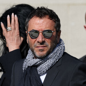 Bernard Montiel - Obsèques de la chanteuse Régine au Crematorium du cimetière du Père-Lachaise à Paris. Le 9 mai 2022 © Jacovides-Moreau / Bestimage 