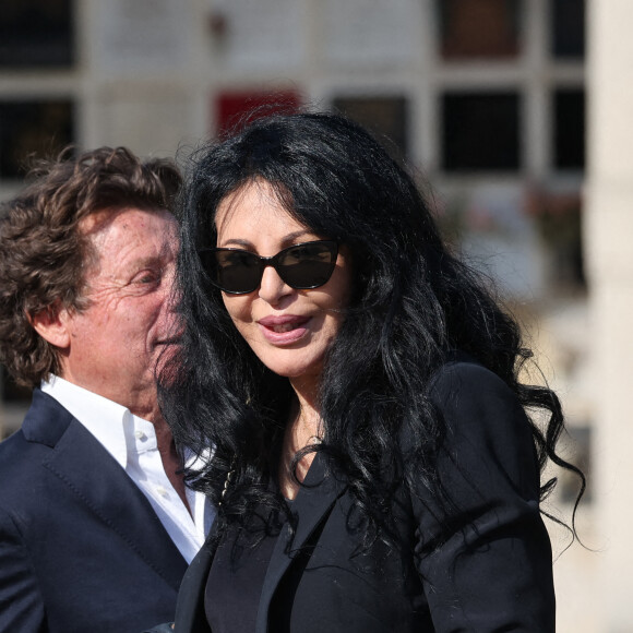 Yamina Benguigui - Obsèques de la chanteuse Régine au Crematorium du cimetière du Père-Lachaise à Paris. Le 9 mai 2022 © Jacovides-Moreau / Bestimage 