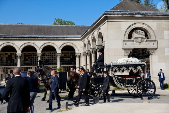 Illustration du carrosse - Obsèques de la chanteuse Régine au Crematorium du cimetière du Père-Lachaise à Paris. Le 9 mai 2022 © Jacovides-Moreau / Bestimage 