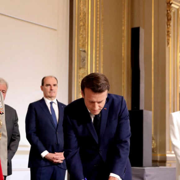 Emmanuel et Brigitte Macron - Cérémonie d'investiture du président de la République au Palais de l'Elysée à Paris le 7 mai 2022, suite à sa réélection le 24 avril dernier