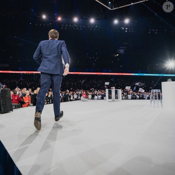 Emmanuel Macron - Photo réalisée par Soazig de la Moissonnière du meeting du président et de ses coulisses à La Défense Arena à Nanterre le 2 avril 2022