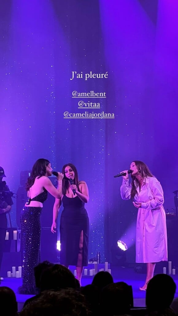 Amel Bent sur scène avec Camélia Jordana et Vitaa à l'Olympia, à Paris