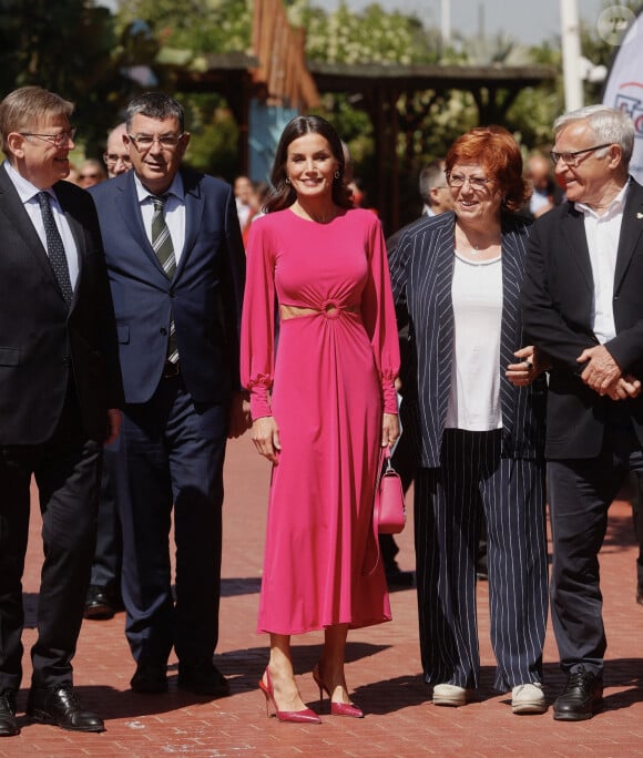 La reine Letizia d'Espagne préside la commémoration de la Journée mondiale de la Croix-Rouge et du Croissant-Rouge à l'Oceanográfic à Valence, le 10 mai 2022. 