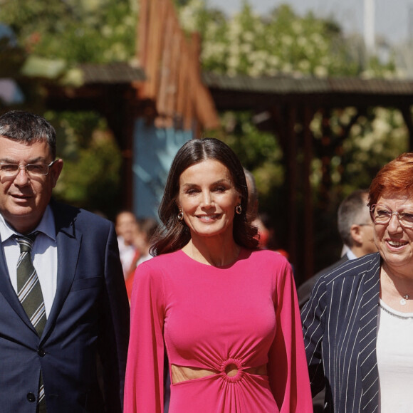 La reine Letizia d'Espagne préside la commémoration de la Journée mondiale de la Croix-Rouge et du Croissant-Rouge à l'Oceanográfic à Valence, le 10 mai 2022. 