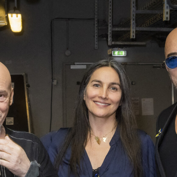 Florent Pagny et sa femme Azucena, Pascal Obispo - Backstage de l'émission spéciale "Unis pour l'Ukraine" à la Maison de la Radio et de la Musique, diffusée en direct sur France 2 et présentée par Nagui et Leïla.Kaddour à Paris le 8 mars 2022.  © Cyril Moreau / Jack Tribeca / Bestimage 