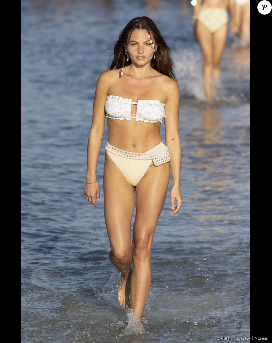 Thylane Blondeau - Défilé Etam Croisière 2022 au Domaine de Murtoli, Corse le 12 mai 2022. © Cyril Moreau / Bestimage