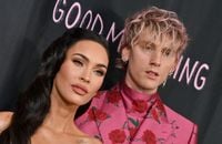 Megan Fox torride : décolleté très généreux et robe fendue avec son fiancé Machine Gun Kelly