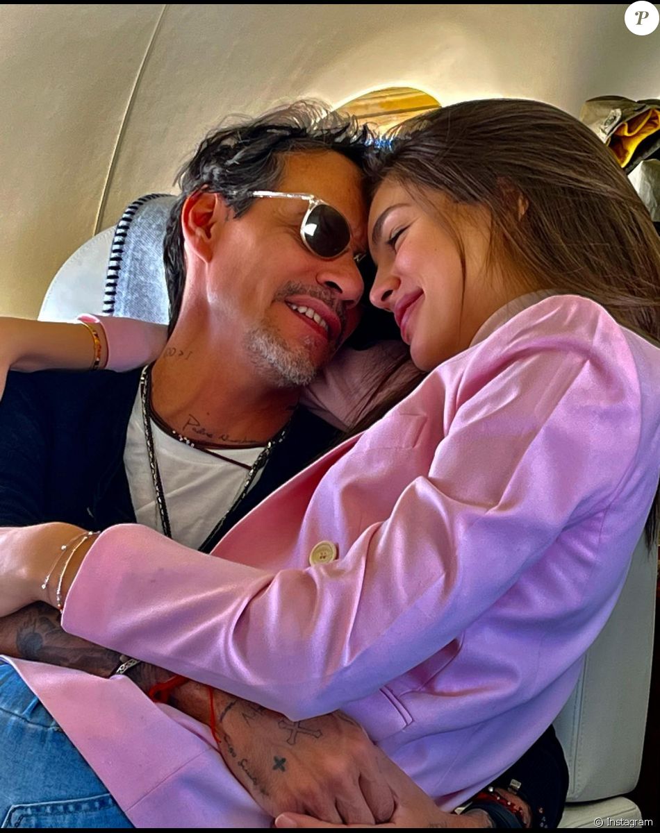 Marc Anthony et Nadia Ferreira sur Instagram