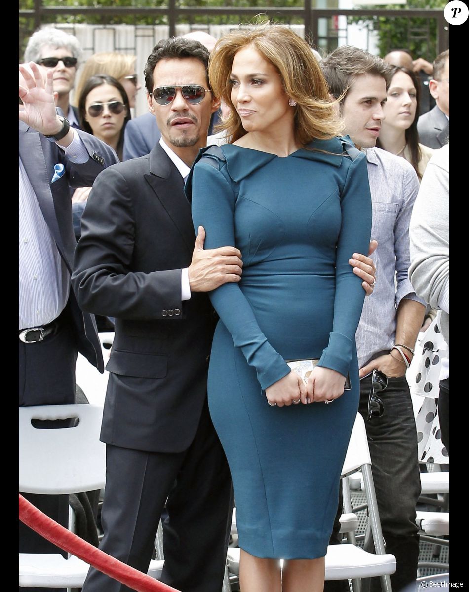 Jennifer Lopez et Marc Anthony sur le Walk of Fame, à Hollywood, le 23 mai 2011.