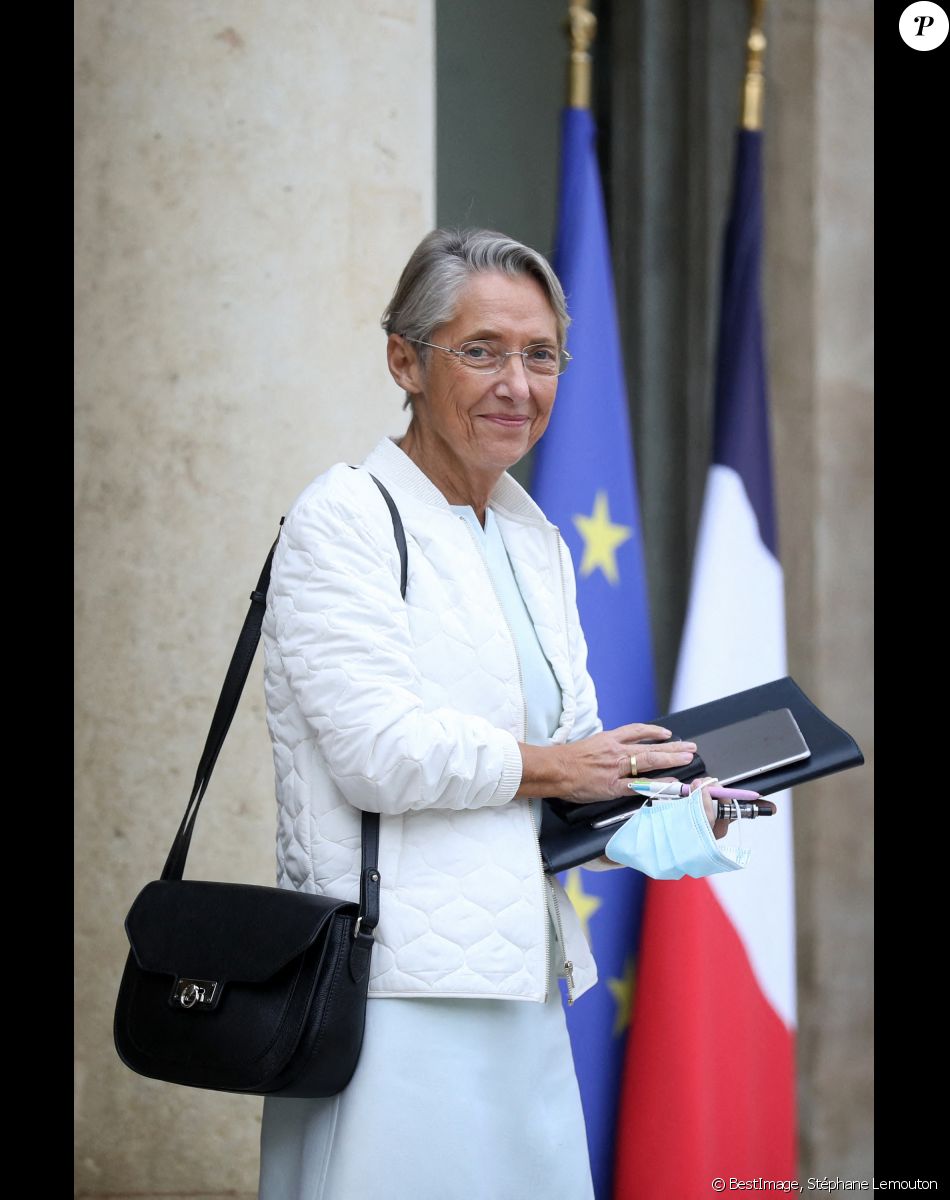 Elisabeth Borne, ministre du Travail - Sorties du Conseil des ministres du mercredi 17 novembre 2021 au palais de l'Elysée à Paris
