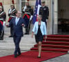 Passation de pouvoirs entre l'ancien Premier ministre français et la nouvelle Première ministre française, Elisabeth Borne à l Hôtel de Matignon à Paris