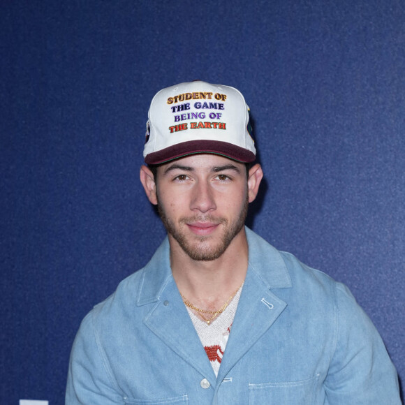 Nick Jonas au photocall "NBCUniversal Upfront" à New York, le 16 mai 2022. 