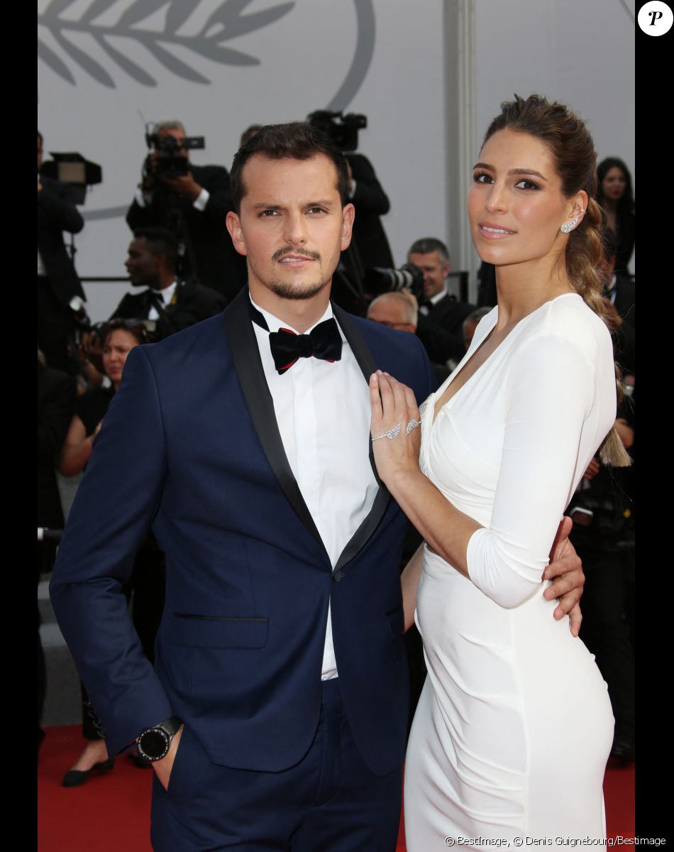 Laury Thilleman et son compagnon Juan Arbelaez à la montée des marches de la soirée du 70ème Anniversaire du Festival International du Film de Cannes, le 23 mai 2017. © Denis Guignebourg/Bestimage